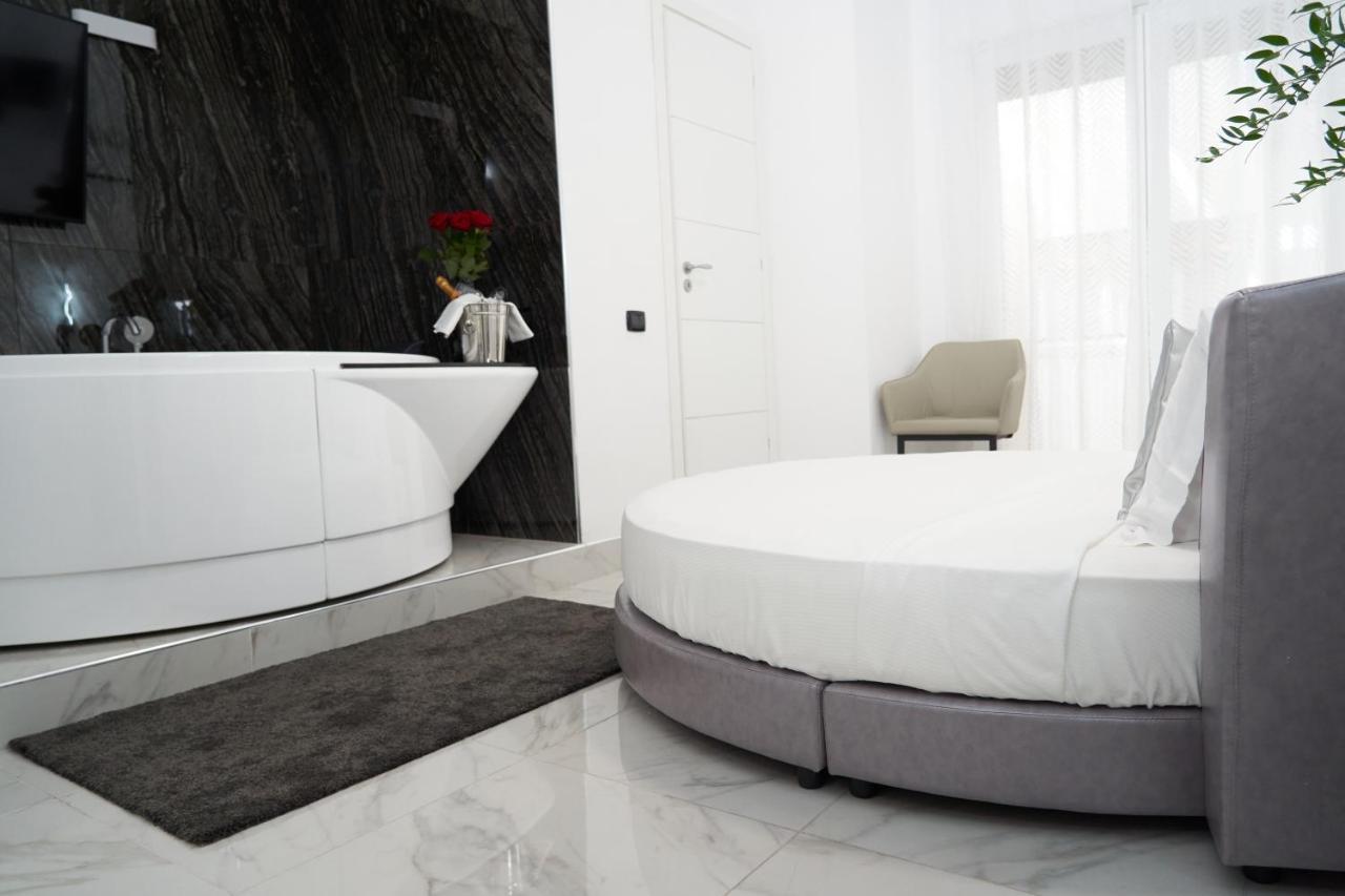 Gregorio VII Luxury Suites San Damaso Rome Exterior photo
