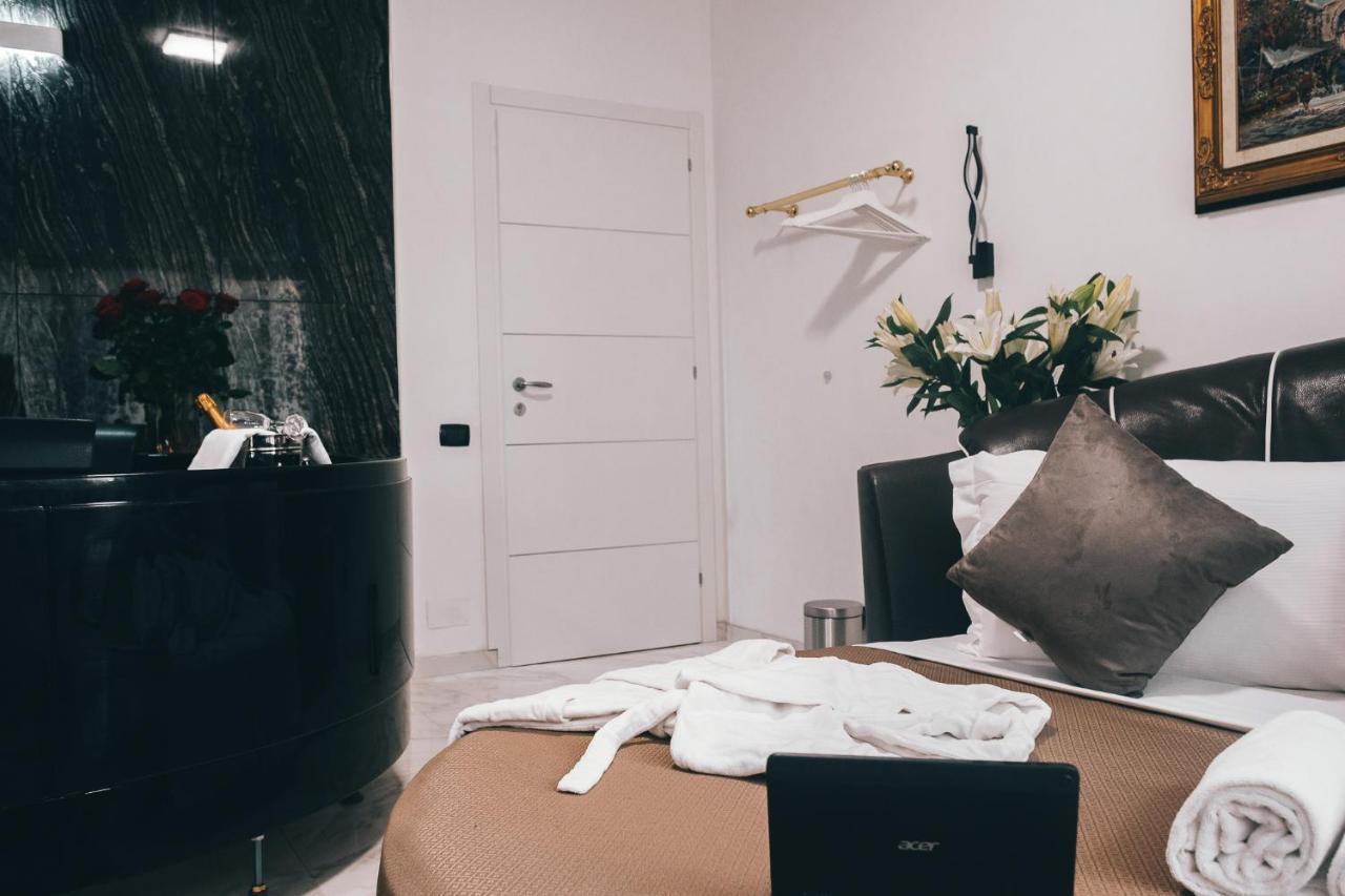 Gregorio VII Luxury Suites San Damaso Rome Exterior photo